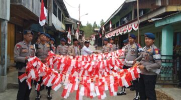 Brimob Aceh, Sambang Desa Dalam Rangka Memeriahkan HUT RI Ke-81